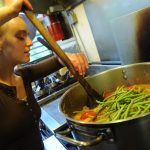 Gătitul crește valorile nutriţionale ale unor legume