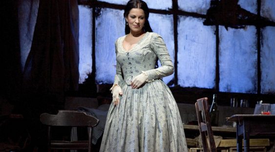 Angela Gheorghiu a debutat în rolul „Charlotte” din opera „Werther”