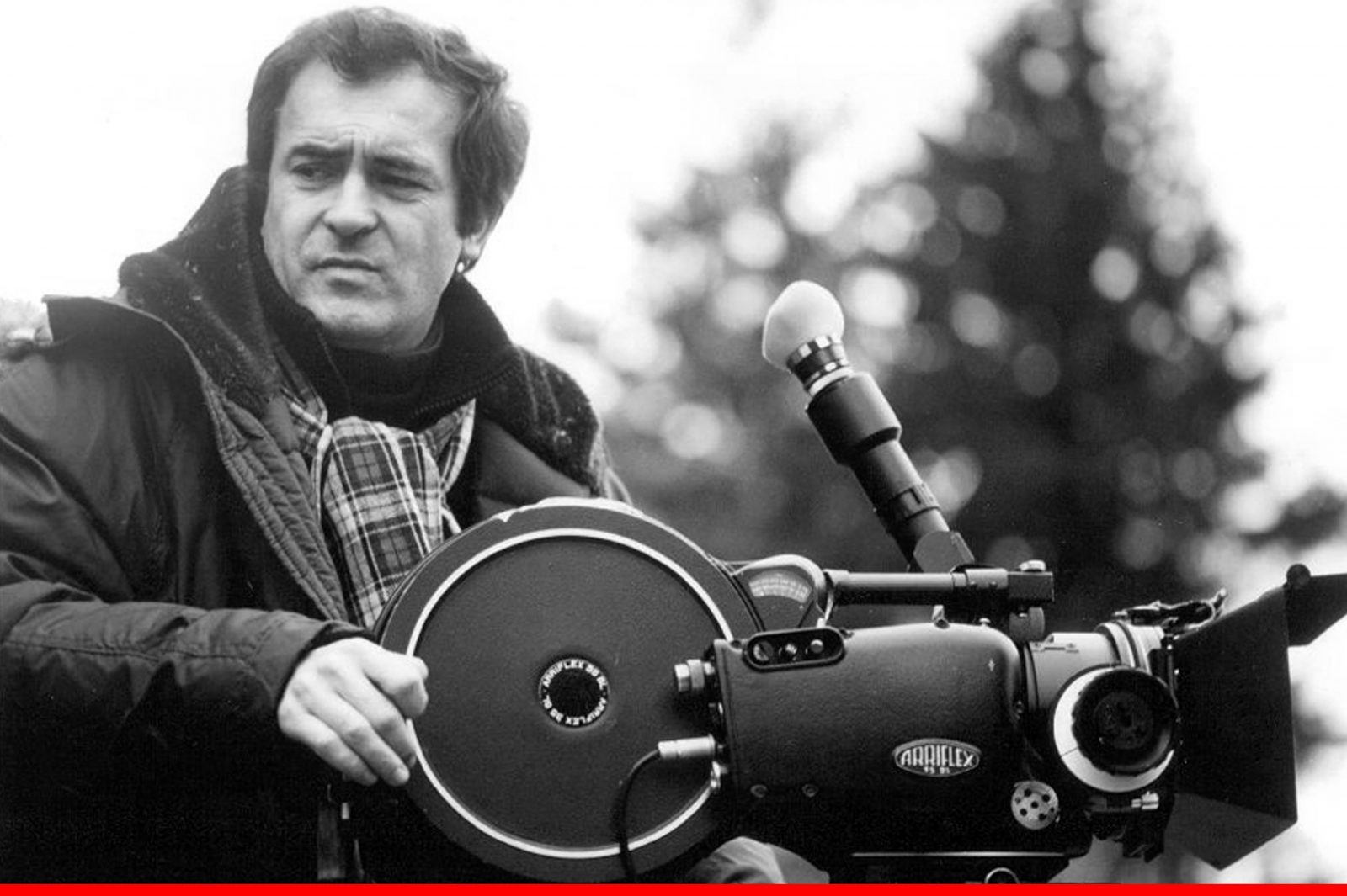 Bernardo Bertolucci a anunţat că şi-a anulat participarea la un festival de film din Mexic