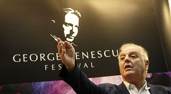 Celebrul pianist Daniel Barenboim a creat un nou tip de pian