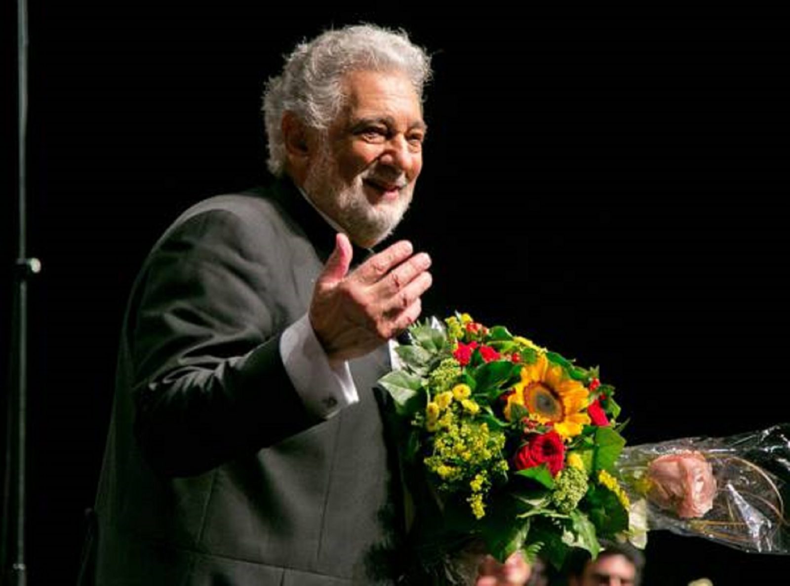 Tenorul Placido Domingo, OPERAT DE URGENȚĂ!