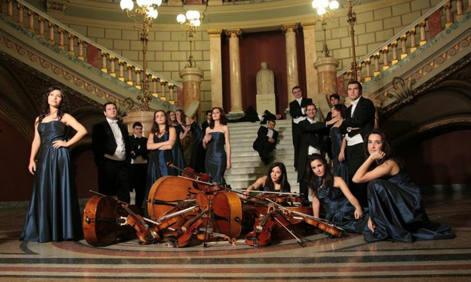 Camerata Regală şi violonista Rebekka Hartmann, concert de colinde la Ateneul Român