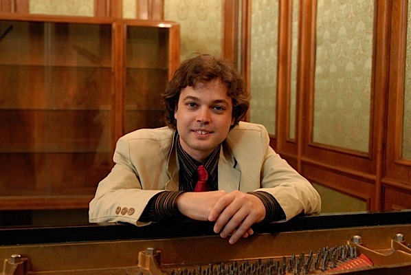 Mezzosoprana Margarita Mamsirova și pianistul Andrei Licăreț, în concert la Castelul Cantacuzino