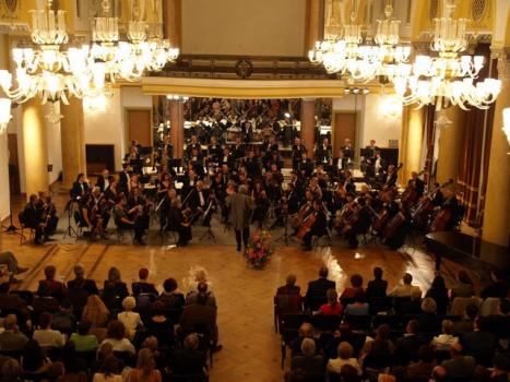 Muzică de Mozart, Schumann şi Bruch – la Braşov
