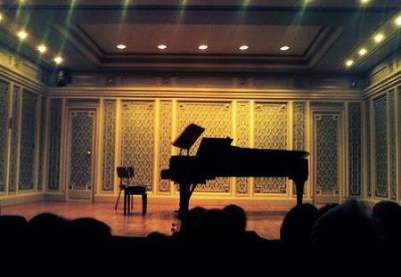 Recital de pian în „Stagiunea de marţi seara”