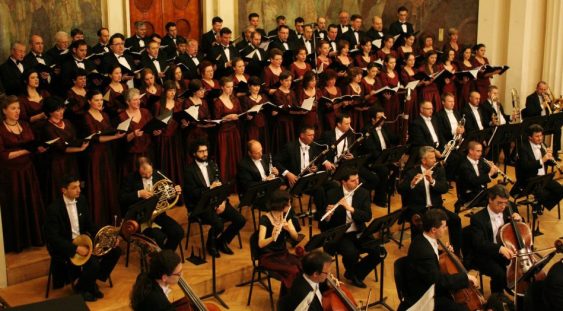 Concert vocal-simfonic la Filarmonica Transilvania din Cluj-Napoca