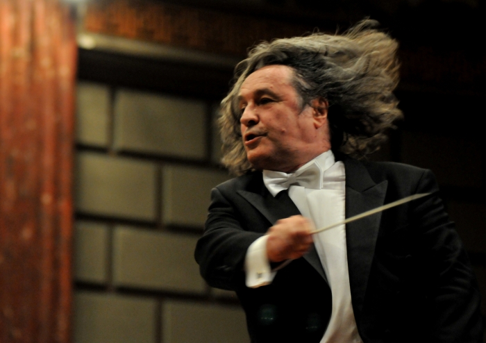 Horia Andreescu – dirijorul concertelor de la Filarmonica ‘George Enescu’
