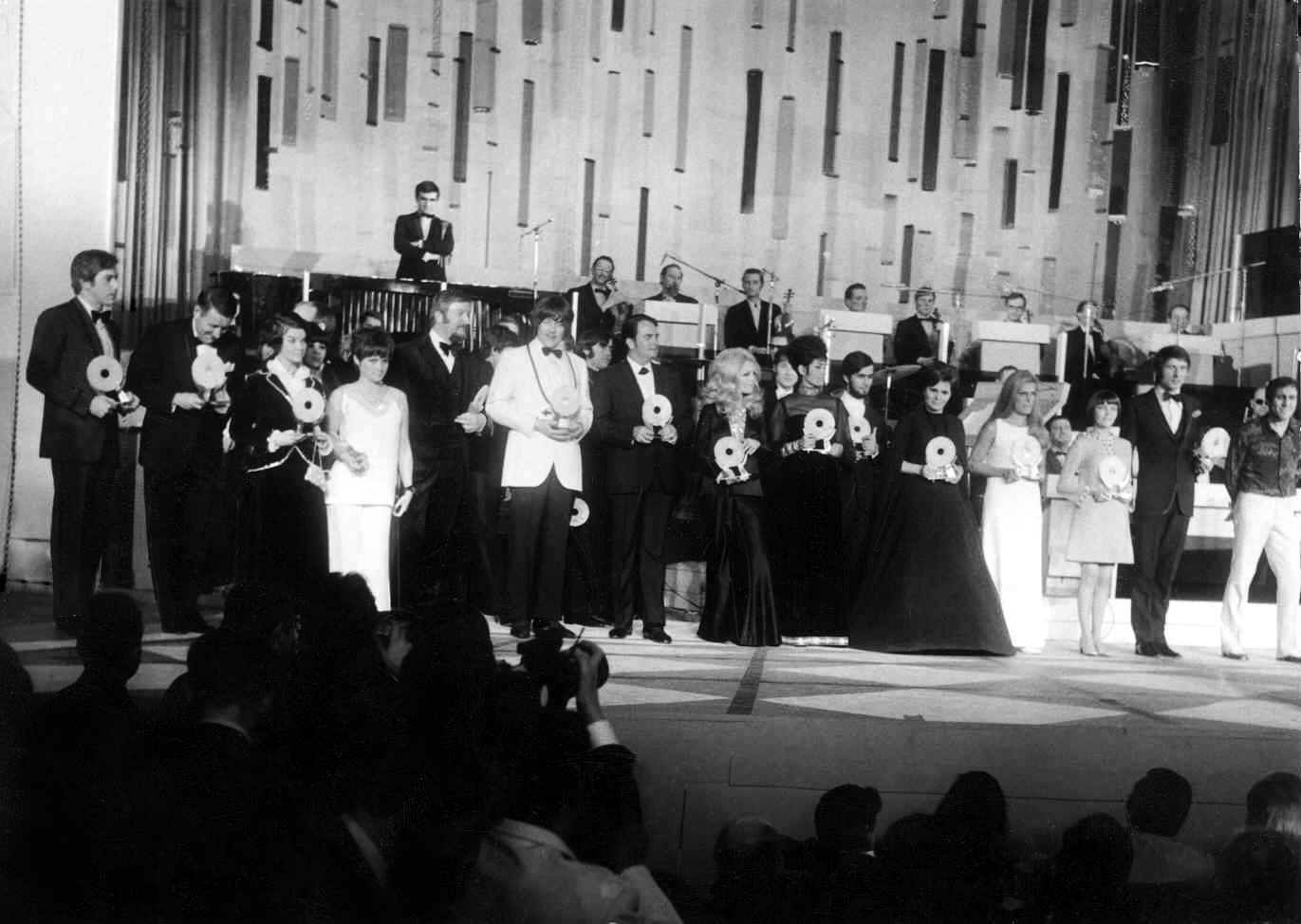 1_1969-Margareta-la-Gala-MIDEM Margareta Pâslaru la Radio Clasic
