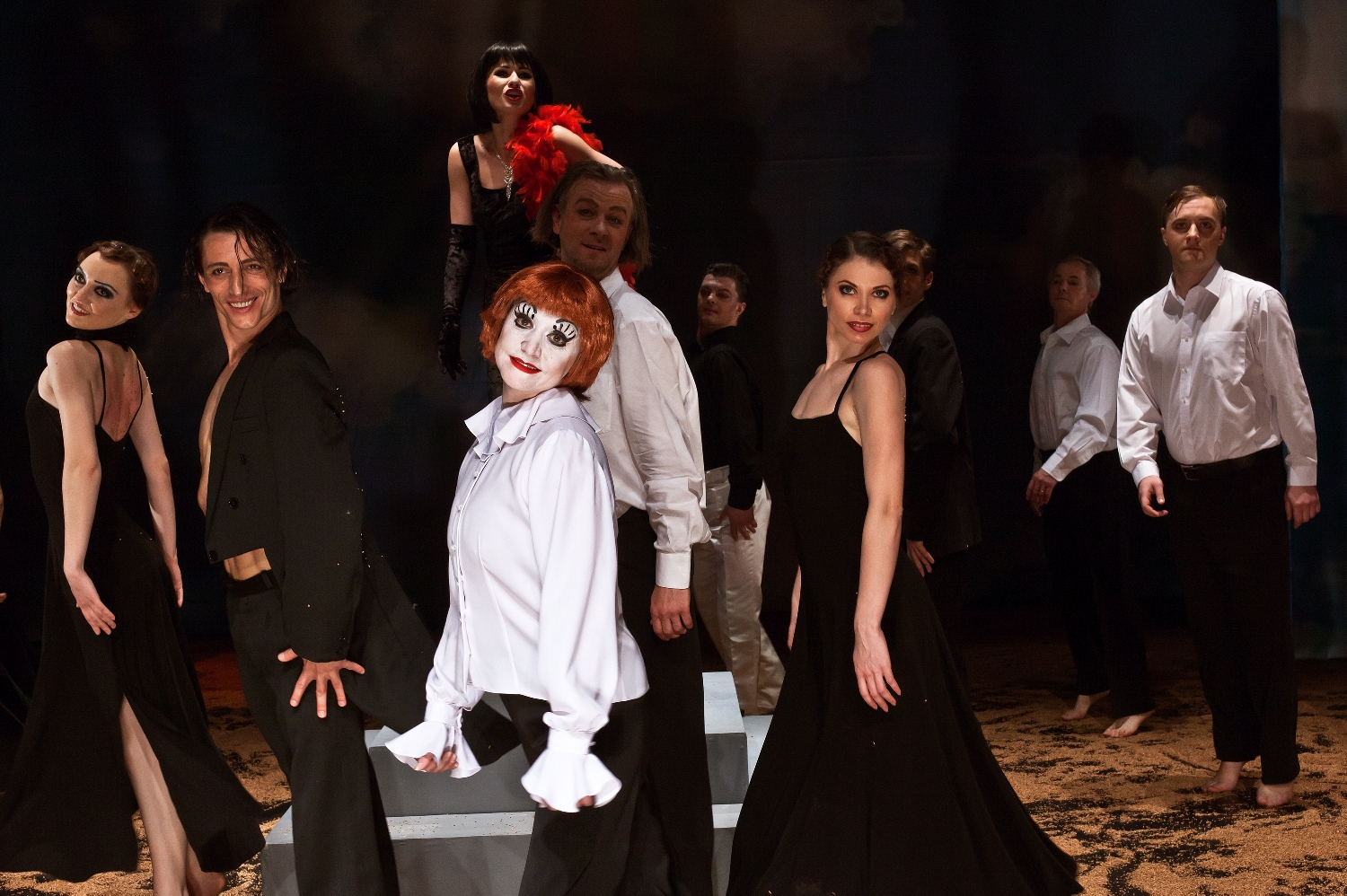 KABARET – Nostalgie în două părţi
