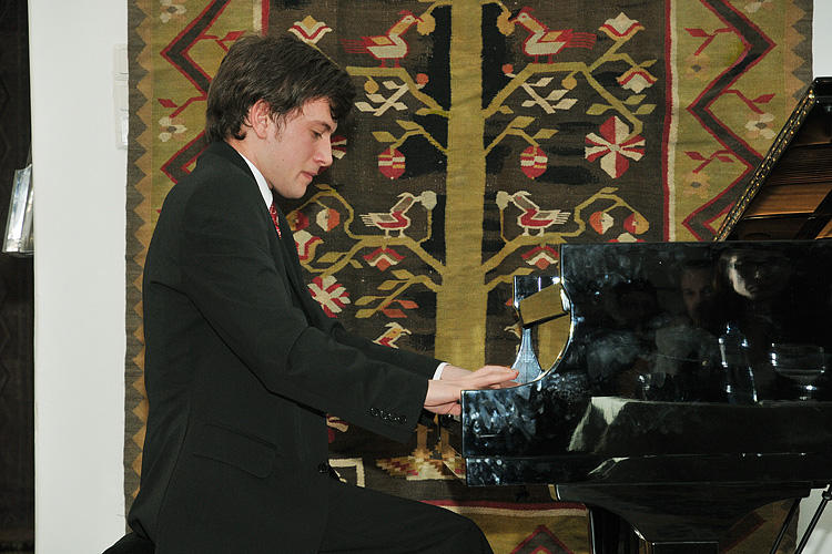 Mihai Ritivoiu – solistul Filarmonicii George Enescu