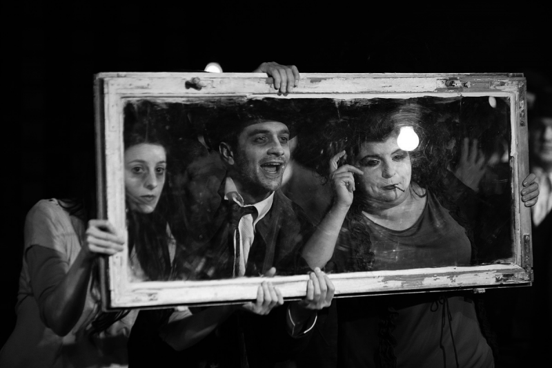 Teatrul Odeon vă aşteaptă cu două noi producţii