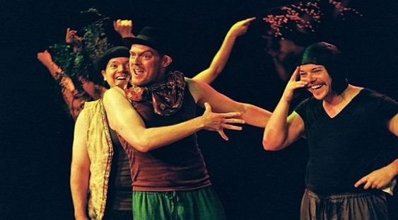 „Visul unei nopți de vară”,  în regia lui Tim Robbins, trei reprezentații extraordinare la Teatrul de Comedie