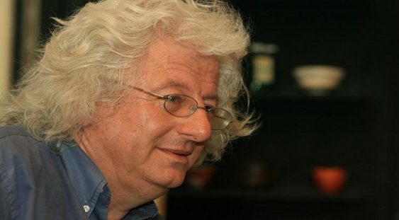 Scriitorul Péter Esterházy a murit la vârsta de 66 ani