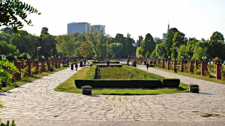 Folk în Parcul Herăstrău