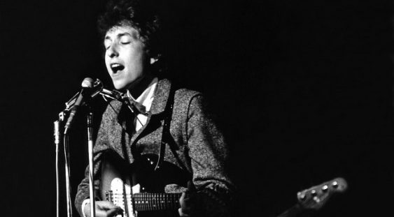 Comitetul Nobel renunţă să-l mai contacteze pe Bob Dylan