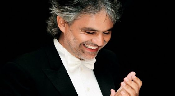 Andrea Bocelli joacă în filmul despre viaţa sa