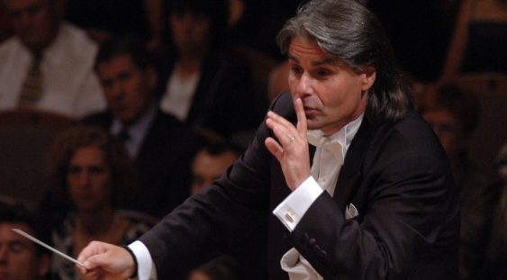 Ion Marin va dirija concertul de Anul Nou susţinut de Orchestra Simfonică din Hamburg