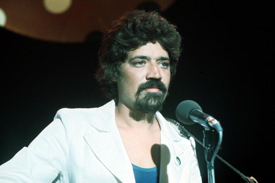 Cântărețul britanic Peter Sarstedt a murit la 75 de ani