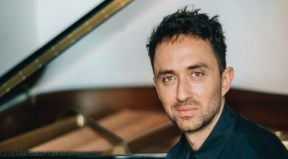 Pianistul Cătălin Şerban concertează la Ateneu