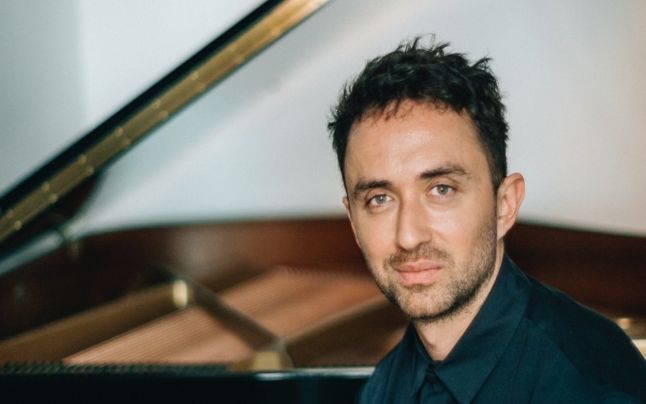 Pianistul Cătălin Şerban concertează la Ateneu