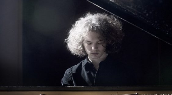Albumul „Linii Clare” al pianistului Julien Libeer, desemnat Discul Anului 2016