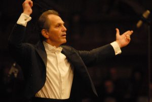  Lucrari de Grieg si Mozart cu Cristian Mandeal