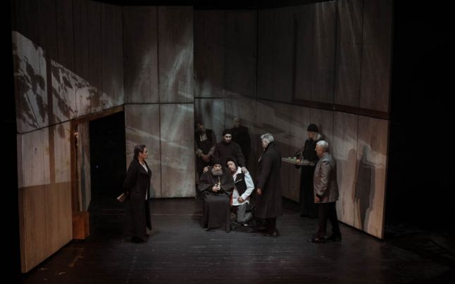 „Karamazovii“ se joacă la Teatrul Mic