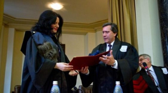 Soprana Angela Gheorghiu a primit titlul de Doctor Honoris Causa, din partea Universităţii din Bucureşti