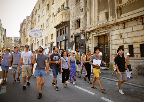 ARCEN invită la o plimbare „Cu bastonul prin București”