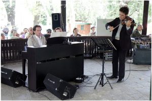 12._vioara_lui_george_enescu_-_cismigiu_-_foto._alexandru_dolea-300x200 12._vioara_lui_george_enescu_-_cismigiu_-_foto._alexandru_dolea