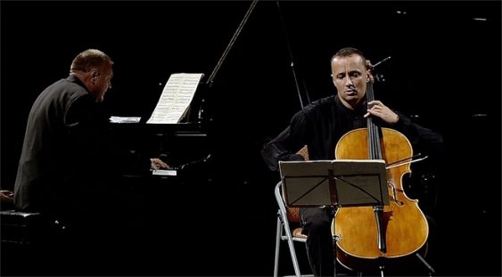 „Vă place Beethoven?”, turneu naţional cu violoncelistul Răzvan Suma şi pianistul Daniel Goiţi