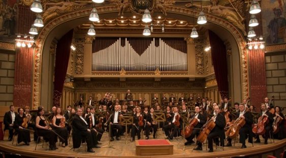 Filarmonica George Enescu în turneu în Kuweit