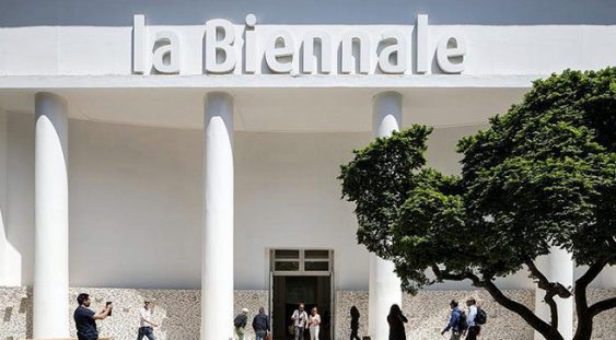 România, reprezentată la Bienala de Arhitectură de la Veneţia cu un proiect care defineşte spaţiul dintre blocuri ca un spaţiu al libertăţii