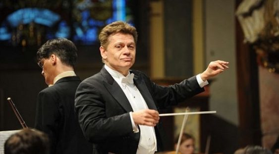 Dirijorul Christian Badea şi câștigătorul Concursului Ceaikovski 2015, violoncelistul Andrei Ioniţă, revin la Filarmonica „George Enescu“