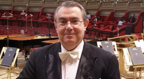 A murit violonistul Dan Enăşescu