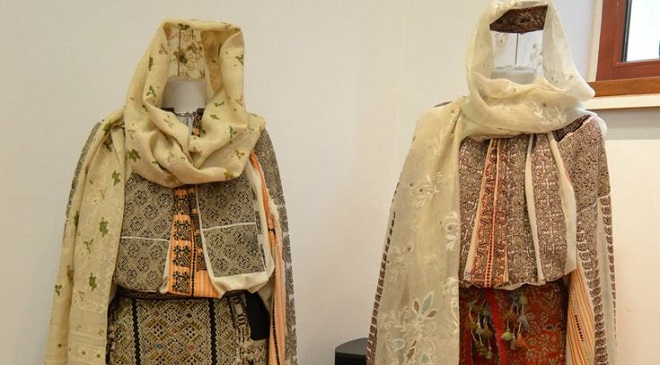 Costumul popular românesc, printre cele mai expresive domenii de afirmare a creativităţii feminine