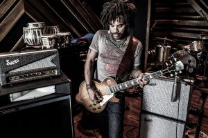  Cluj: Lenny Kravitz va concerta, în premieră, la Sala Polivalentă