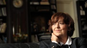  Ana Blandiana: Întrebarea dacă mai este comunismul o ameninţare e pentru mine absolut actuală