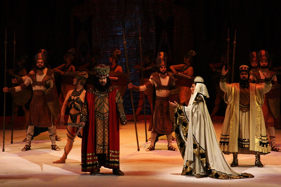 „Nabucco” pe scena Operei bucureştene