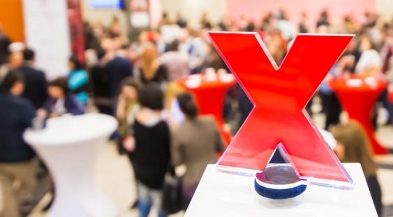 A zecea ediție TEDxBucharest aduce pe scenă 19 vorbitori cu povești puternice despre cum și-au depășit barierele