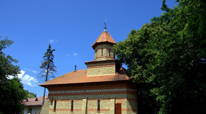 Slujbă la bisericuţa familiei Eminovici de la Ipoteşti pentru a îl omagia pe Mihai Eminescu