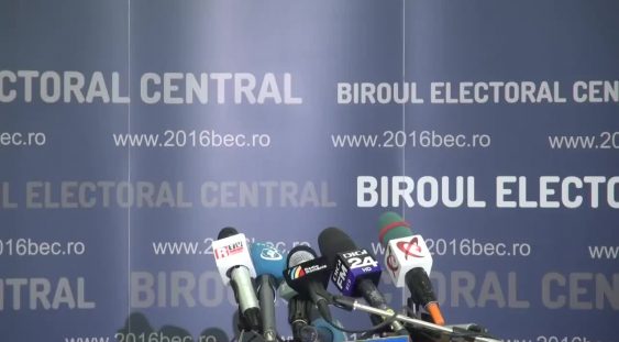 Decizie de ultimă oră a BEC: Trei buletine, trei urne