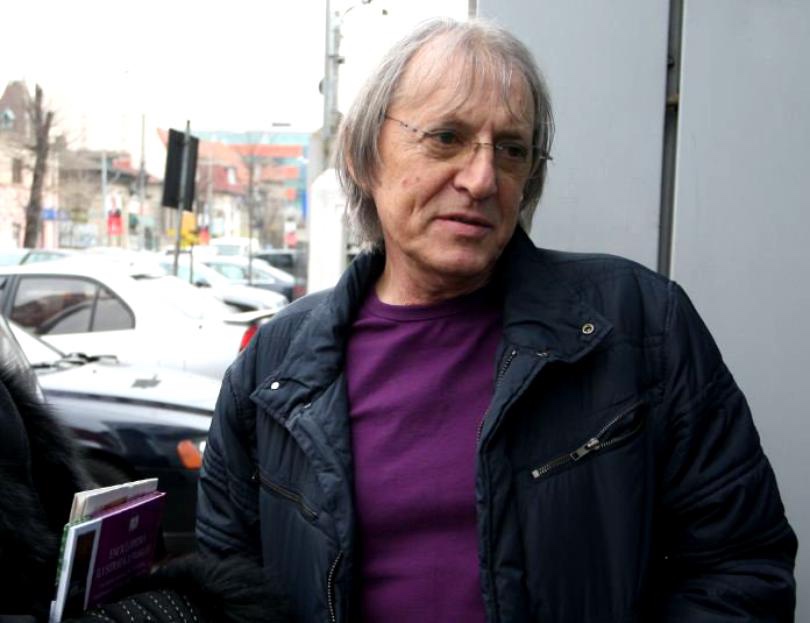 Cântărețul Mihai Constantinescu a fost internat de urgență în această seară
