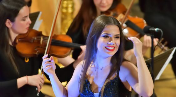 Soprana Paula Iancic a câștigat Marele Trofeu “Regele Mihai I” în cadrul L’Assoluta Virginia Zeani Royal Voice Competition