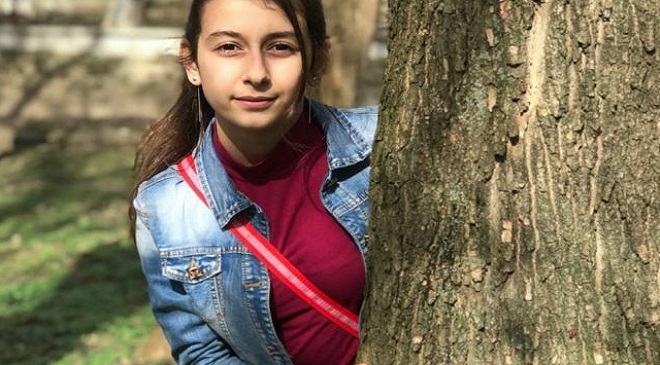 Fata cu nota 10 absolut la Evaluarea Naţională: „Tot timpul mi-am dorit să merg la mare. O să ajung într-o bună zi“