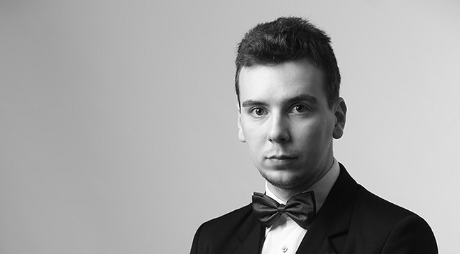 Pianistul Iulian Ochescu, distins cu premiu special la Concursul Ceaikovski
