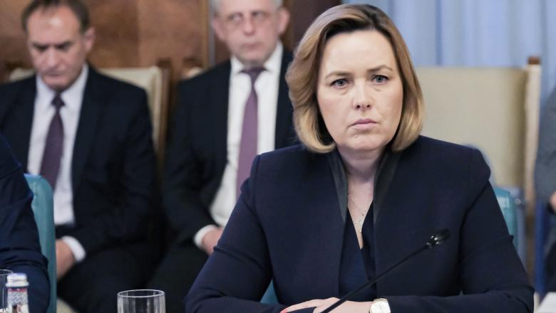 Carmen Dan și-a dat demisia din funcția de ministru de Interne: „Nu am ce să-mi reproșez”