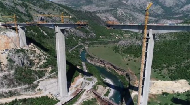 VIDEO | Cum vor ajunge timişorenii la mare în doar cinci ore. Impresionanta autostradă montană construită cu viteză ameţitoare între Serbia şi Muntenegru