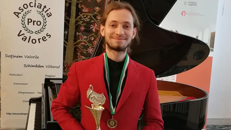 Nil Mladin, câștigătorul Concursului Drumul spre celebritate editia a X a