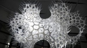  Expoziția BINAR aduce în fața publicului bucureștean proiecte recunoscute internațional, la granița dintre design, tehnologie și artă